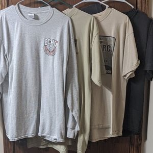 SOLD---4 Army Men's XL T-shirts
